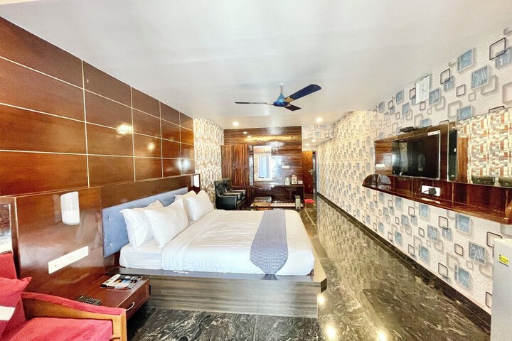 Room 8 of 71