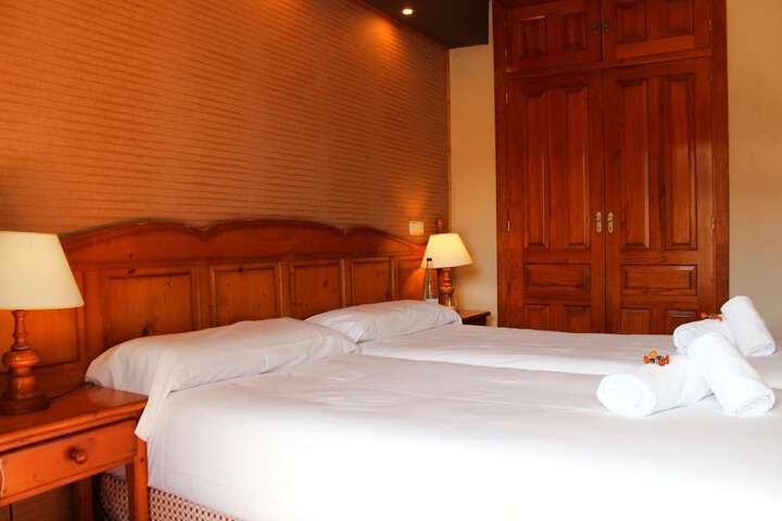 Room 5 of 43