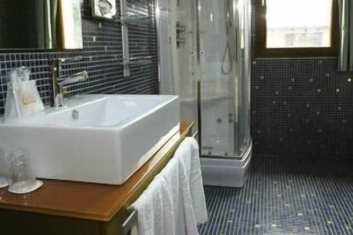 Bathroom Interior Photo