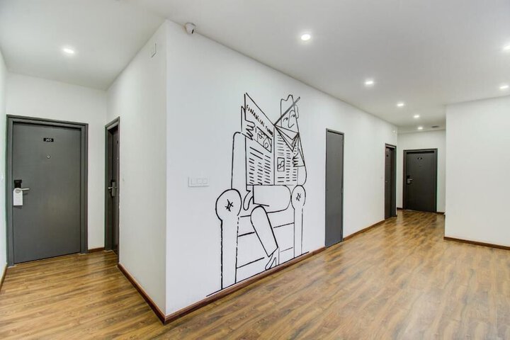 Room 17 of 46