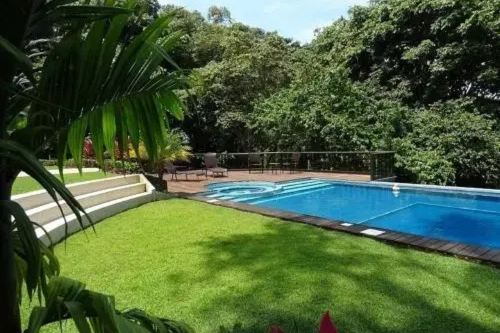 Pool 2 of 11