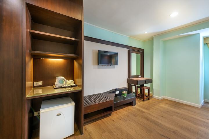 Room 10 of 61