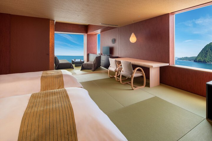 Room 14 of 60
