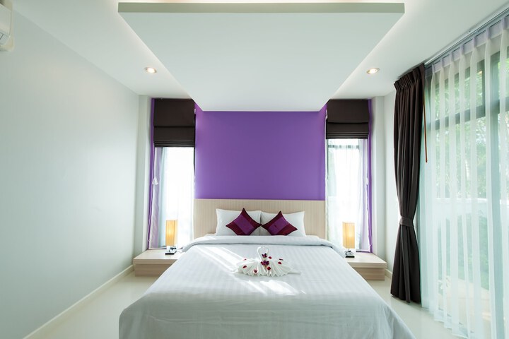 Room 4 of 38