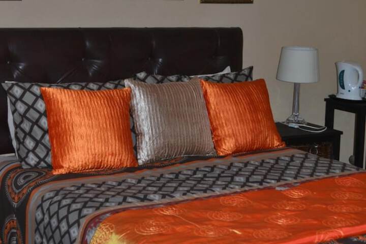 Room 10 of 46