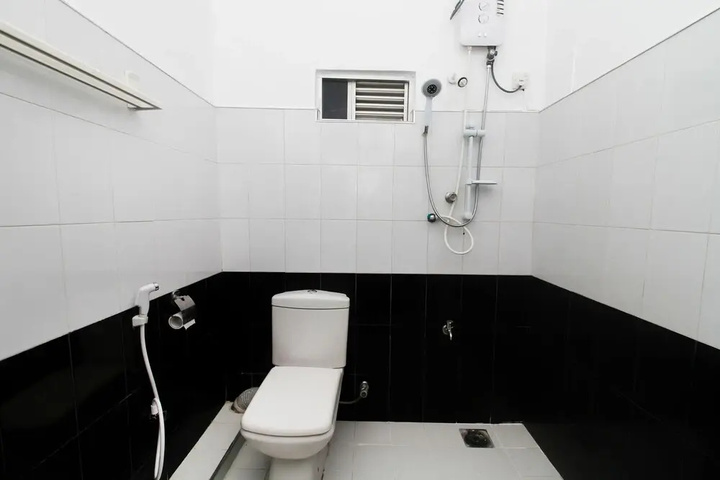 Room 8 of 22