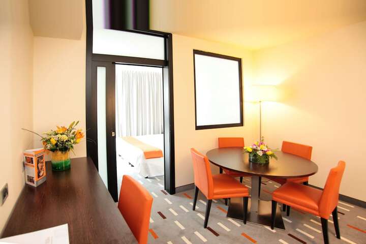 Room 10 of 47