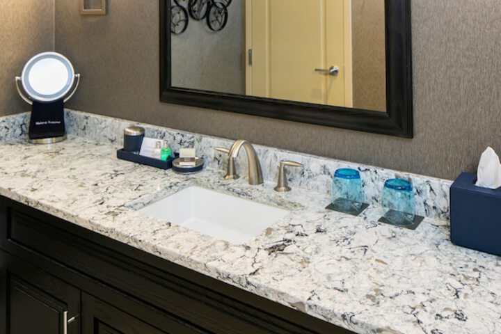 Bathroom sink