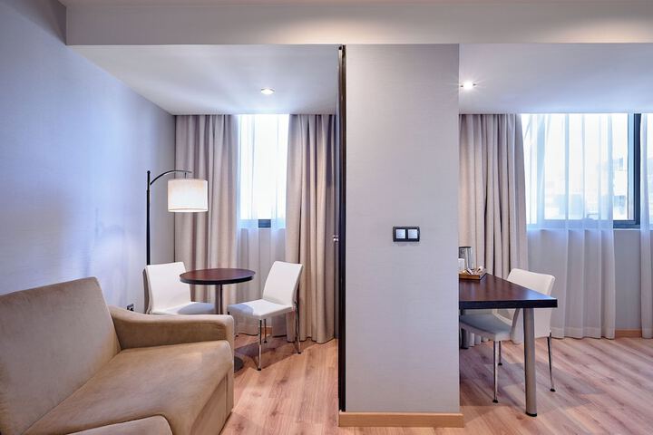Room 19 of 81