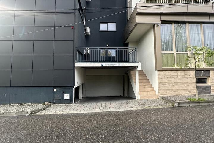Property Grounds 44 of 49