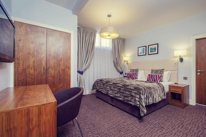 Room 32 of 104