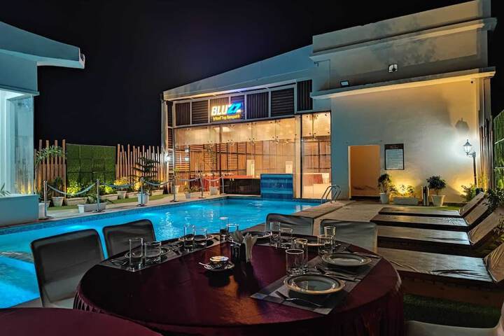 Pool 24 of 61