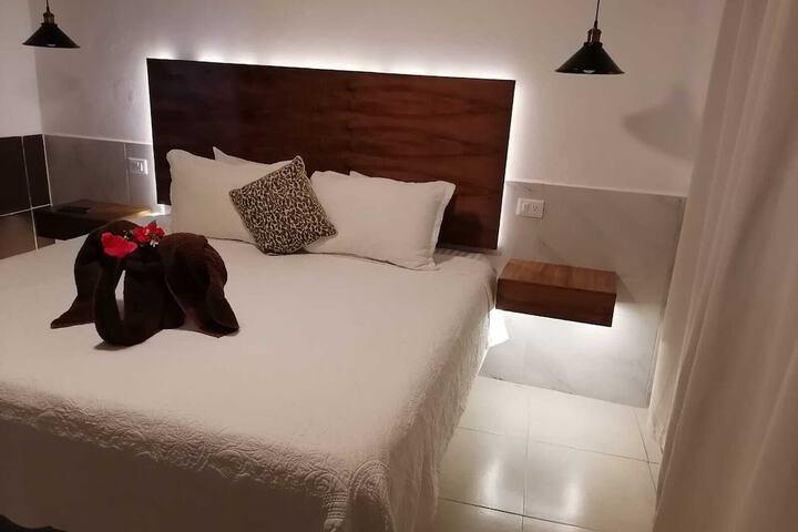 Room 2 of 14