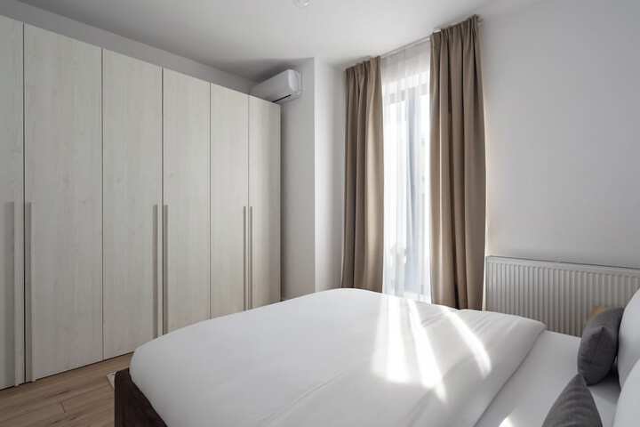 Room 16 of 355