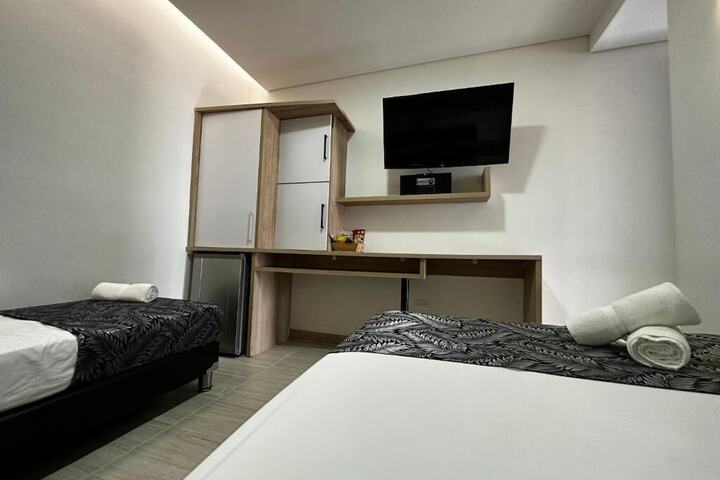 Room 7 of 9