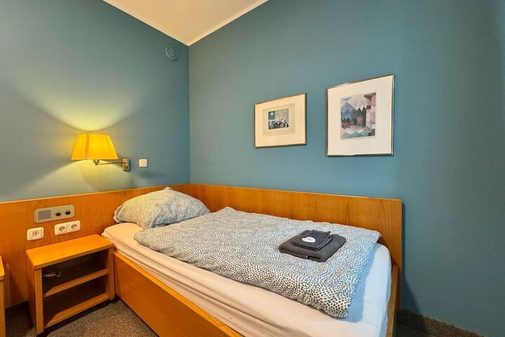Room 13 of 54