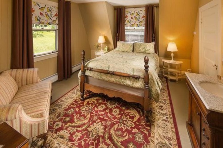 Room 8 of 263
