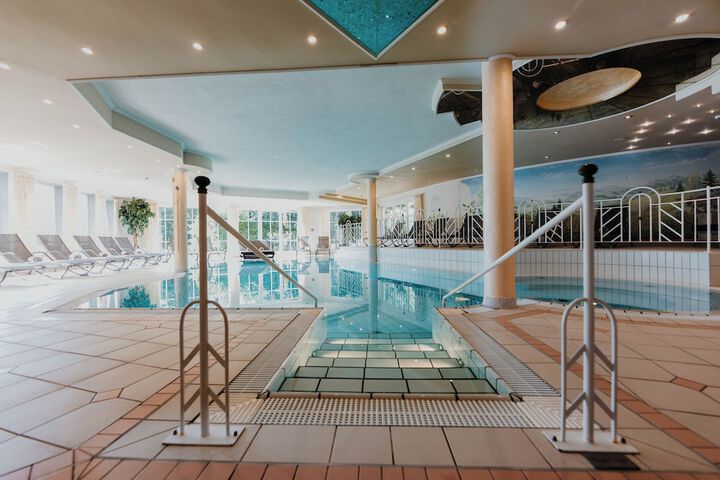 Hotel Pool