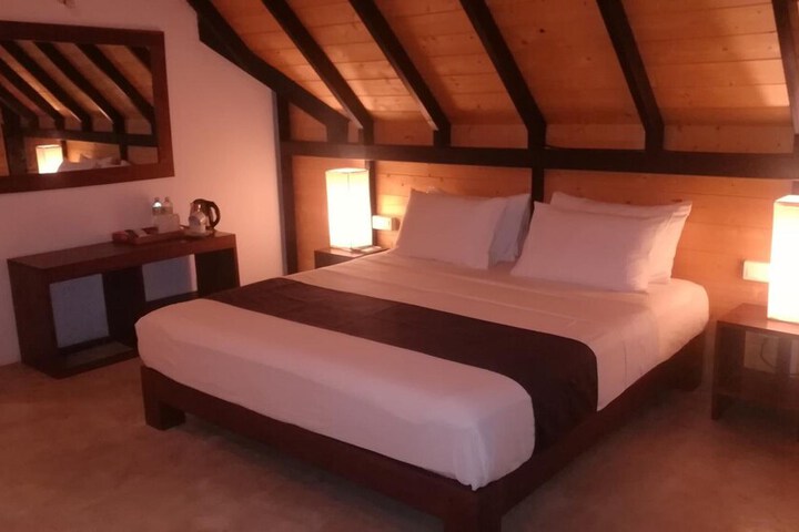 Room 11 of 45