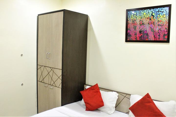 Room 16 of 47