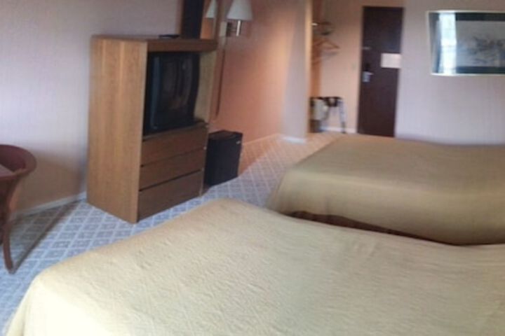 Deluxe 2 Double Beds (3 of 8)
