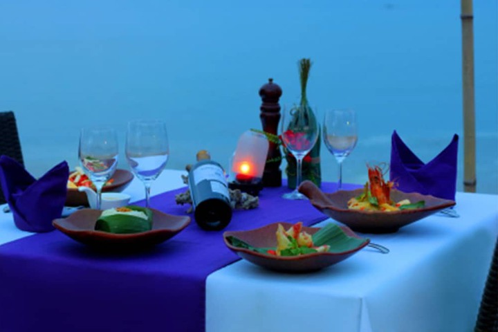 Dining 59 of 98