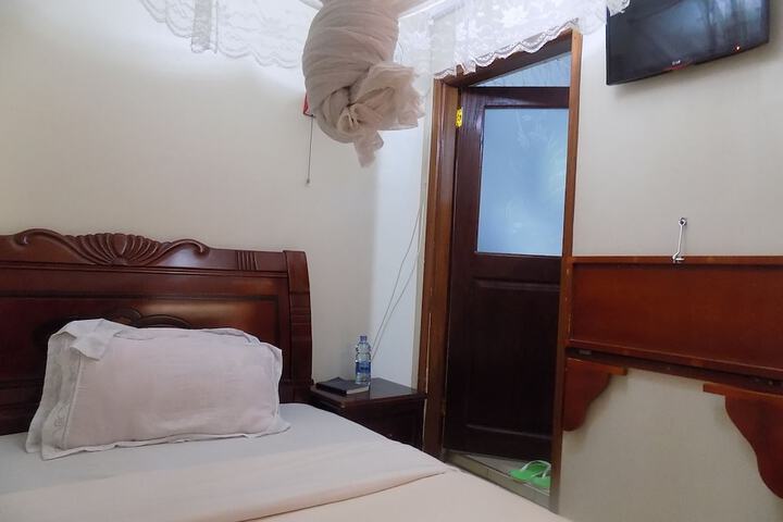 Room 2 of 55