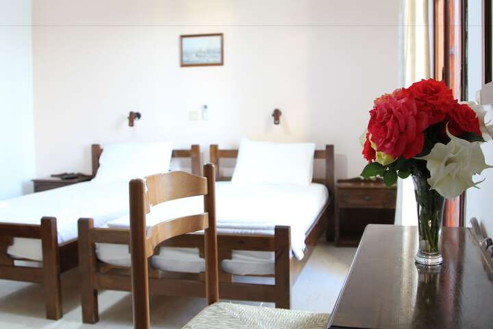 Room 6 of 68