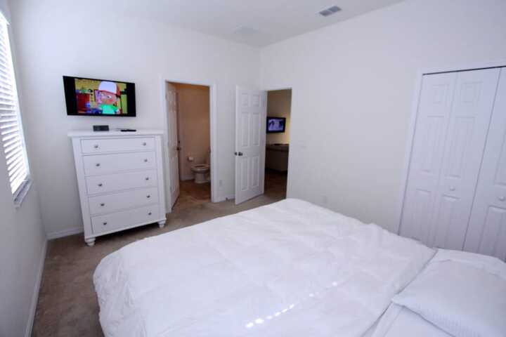 Room 2 of 139