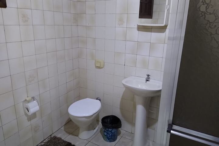 Room 10 of 26