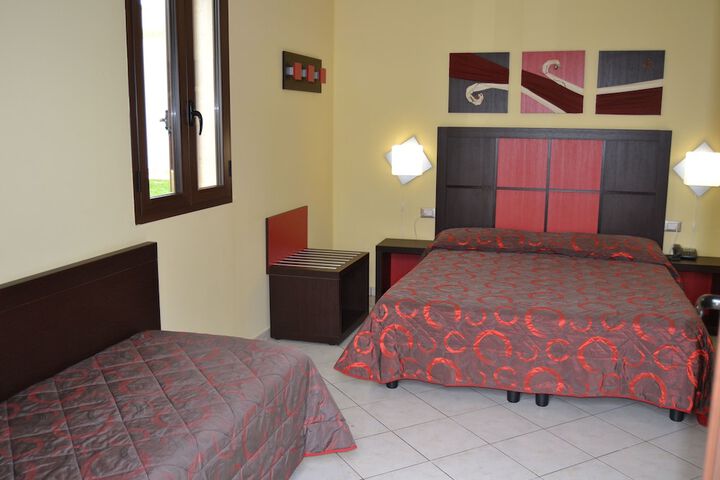 Room 7 of 50