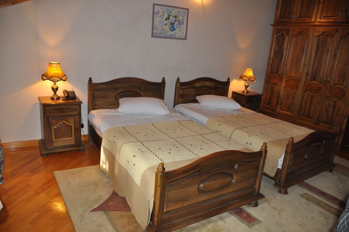 Room 3 of 31