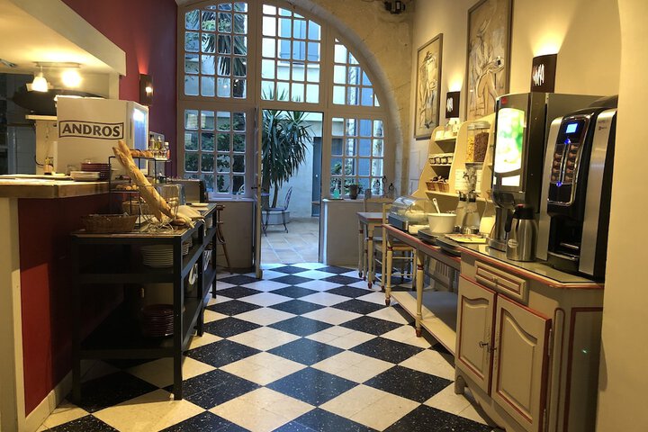 Dining 116 of 136
