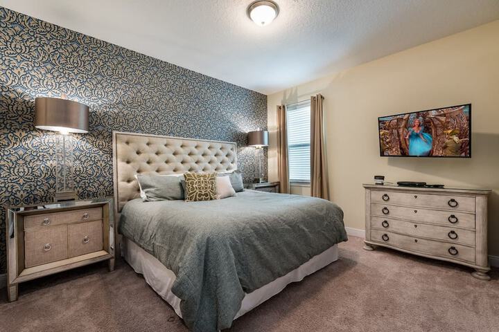 Room 19 of 37