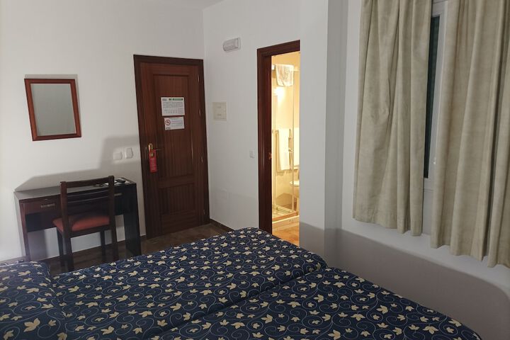 Room 10 of 41