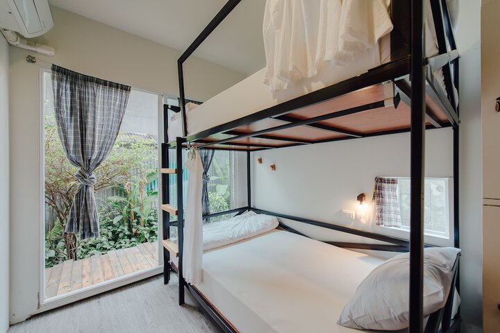 Room 15 of 69