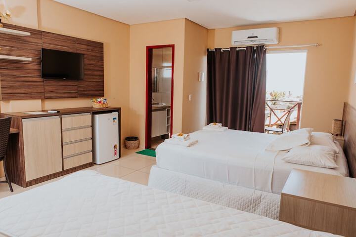 Room 4 of 33
