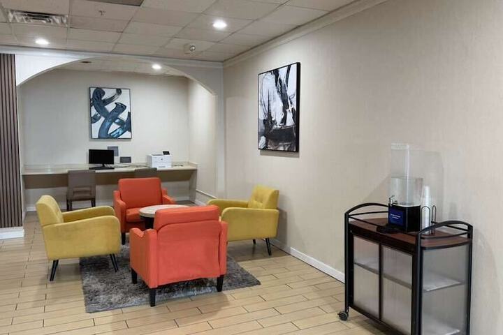 Guest Lobby