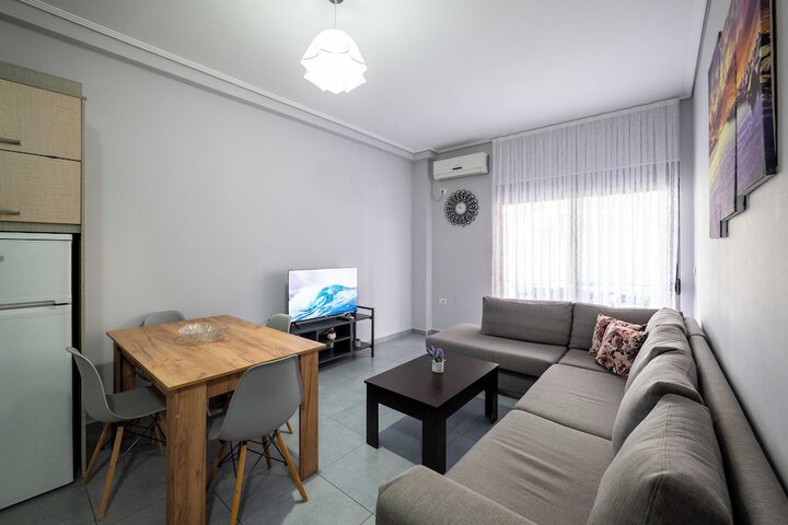 Room 100 of 175
