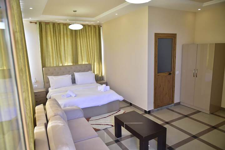 Room 40 of 139