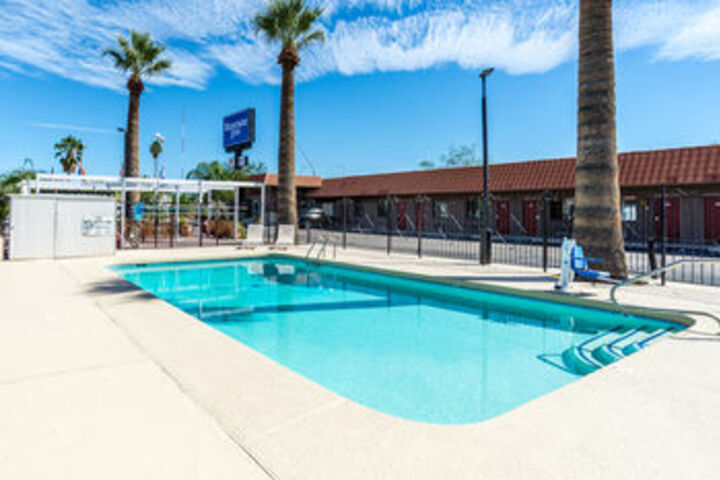 Pool 44 of 49