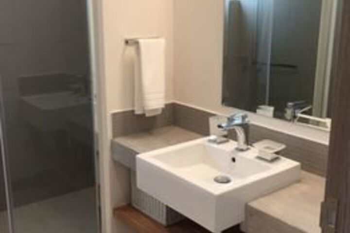 Room 3 of 22