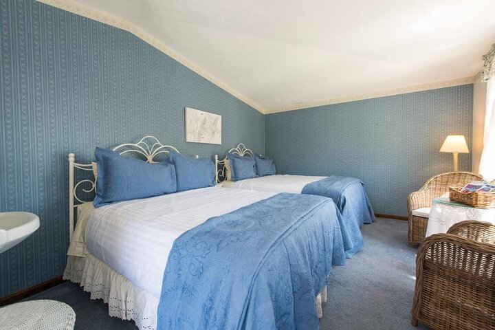 Photo of HANOVER HOUSE AT THE TWIN OAKS INN