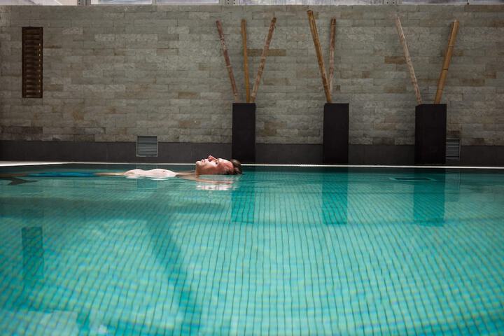 Hotel Pool