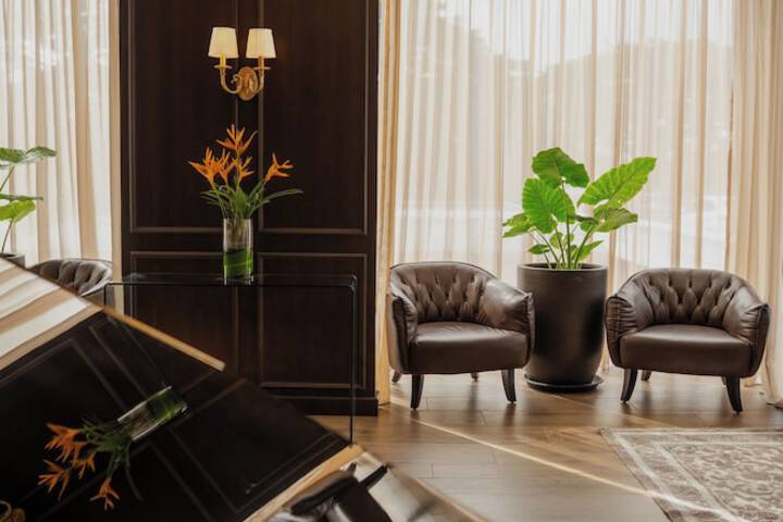Hotel Interior 7 of 78