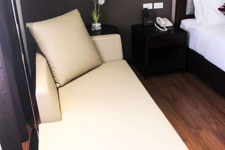 Room 18 of 32