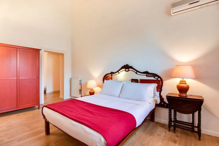 Room 2 of 14