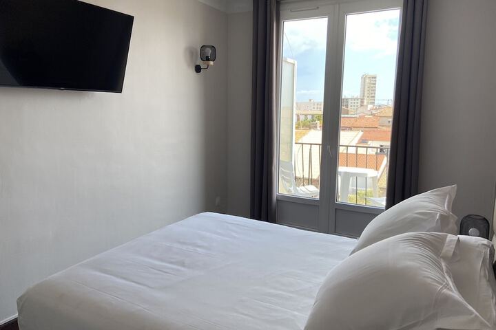 Room 17 of 25