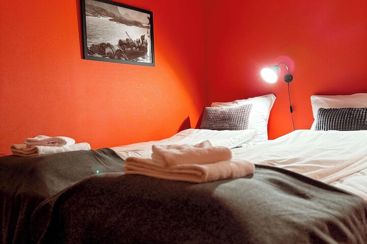 Room 15 of 49