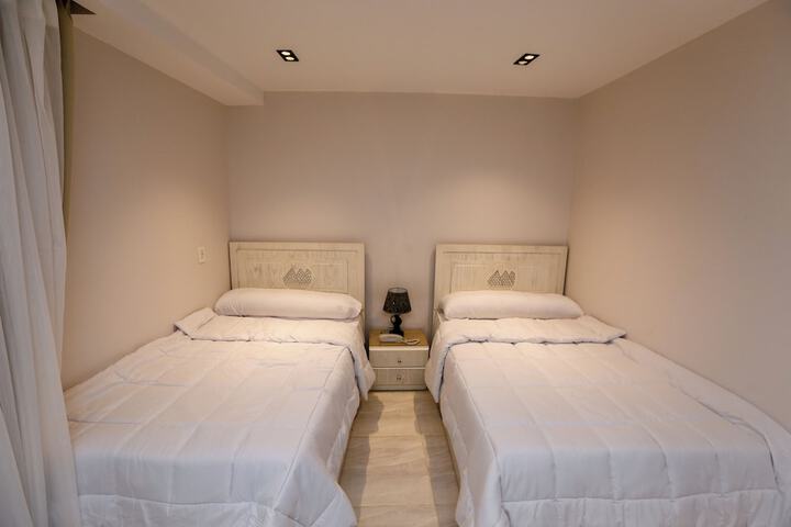 Room 5 of 88